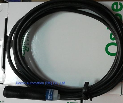 Telemecanique Inductive Sensor Xs4p12mA230 with Cable